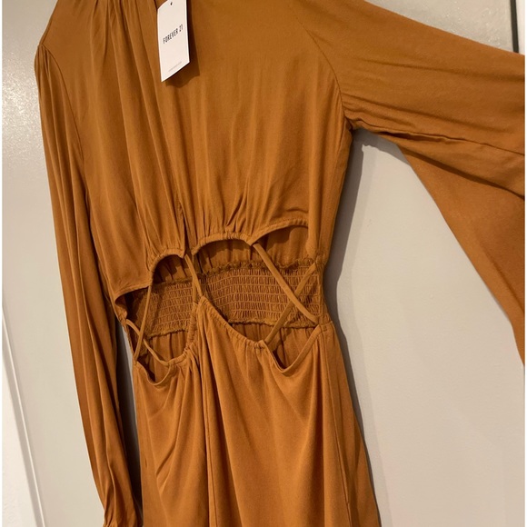 NWT - Cutout Peasant-Sleeve Mini Dress Size L - Picture 7 of 17